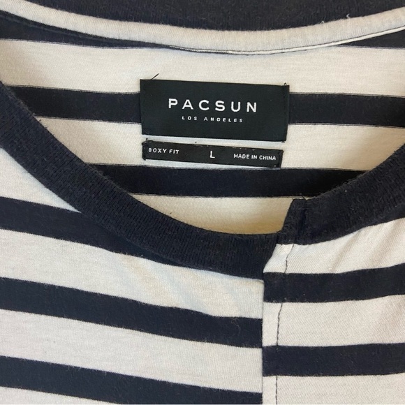 PacSun Black and White Striped Long Sleeved Tee Oversized Asymmetric Large - Picture 6 of 9